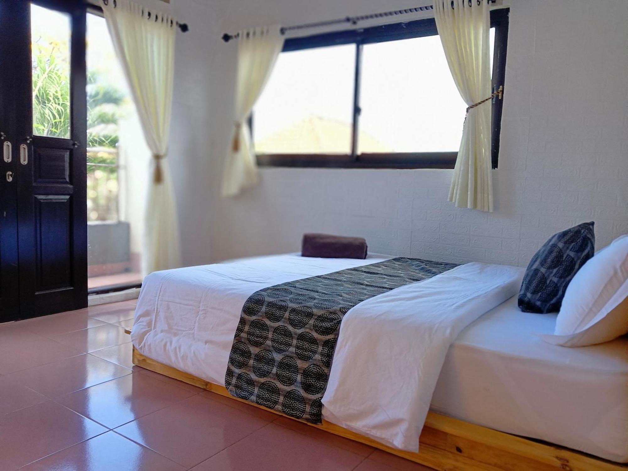 Mama Mega Homestay Pesanggaran Zewnętrze zdjęcie